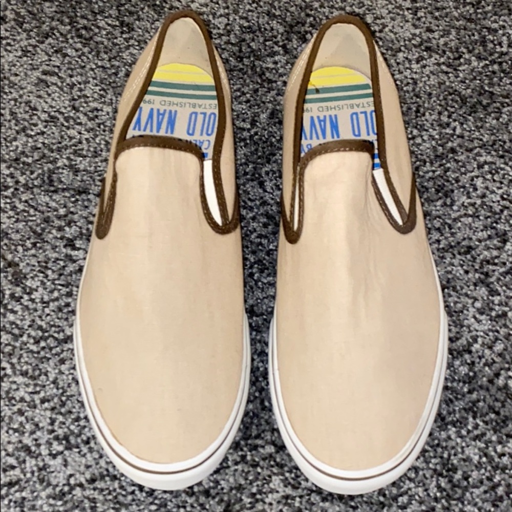 Old navy shoes